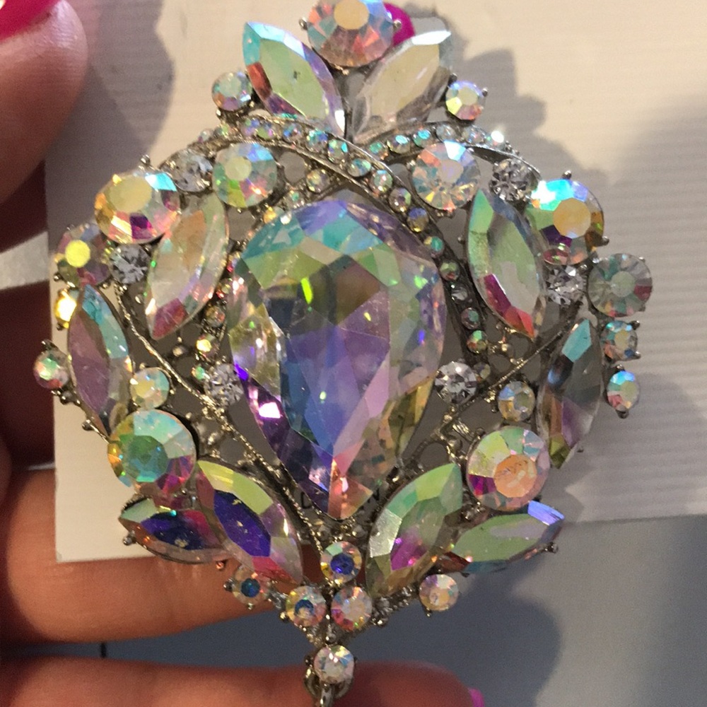 AB Rhinestone Brooch - Picture 3 of 4